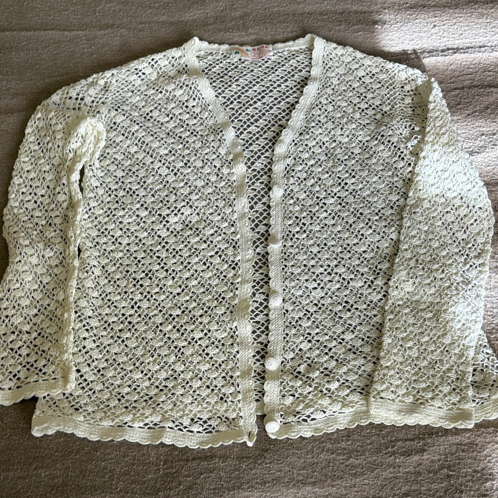 Elegant Cream Lace Cardigan